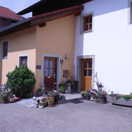 Gillingerhof Lägenhet Chamerau Exteriör bild